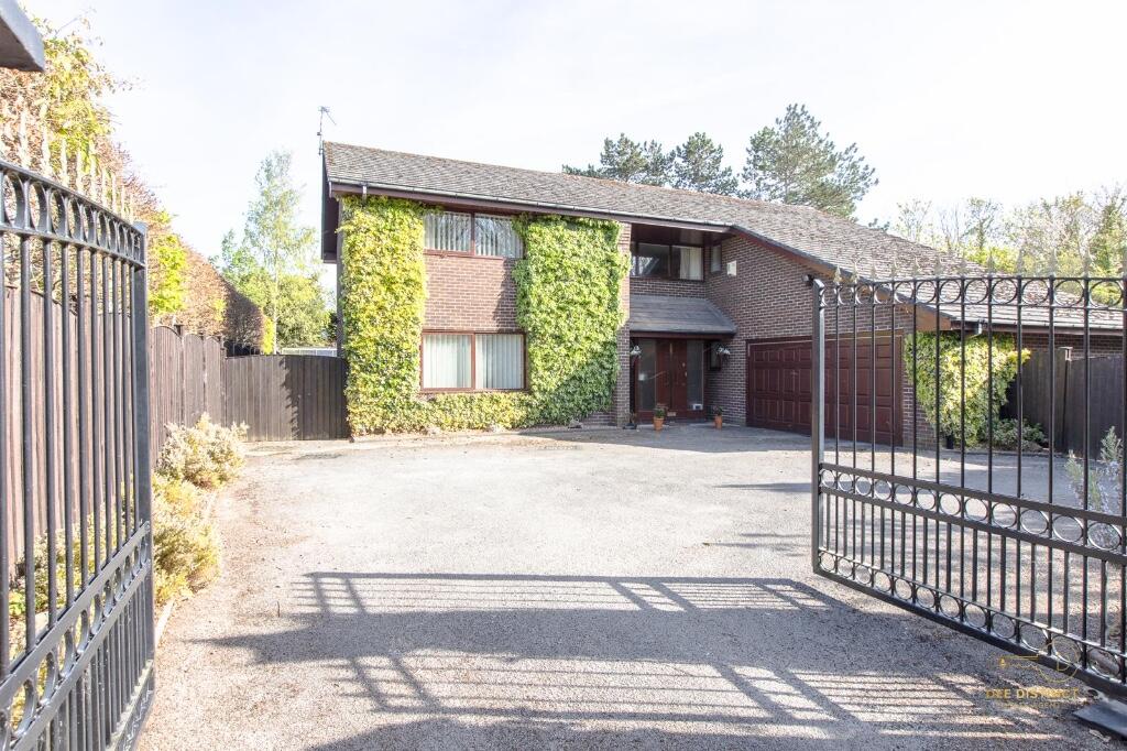 Croft Drive, CH48 photo 2