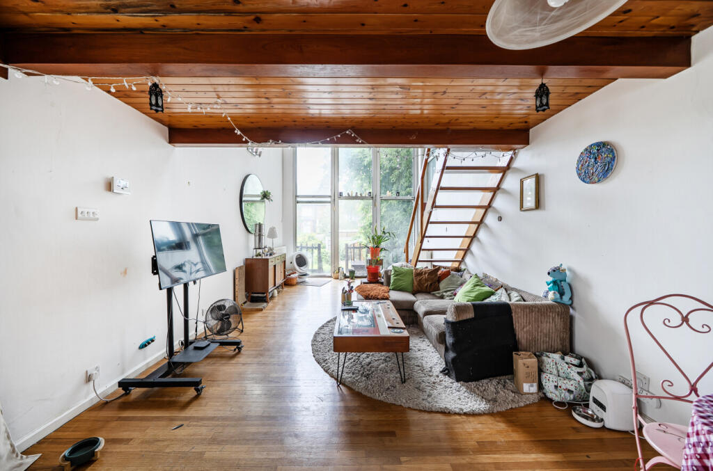 House in London - View 4