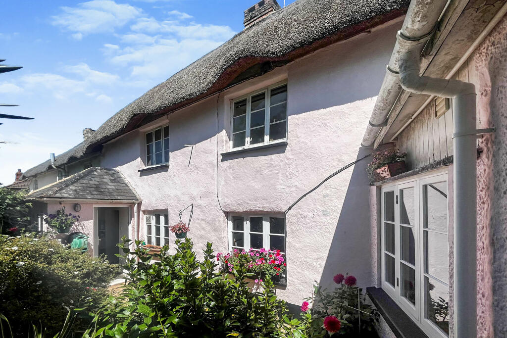 3-bed semi-detached on North Street, Witheridge, £380,000
