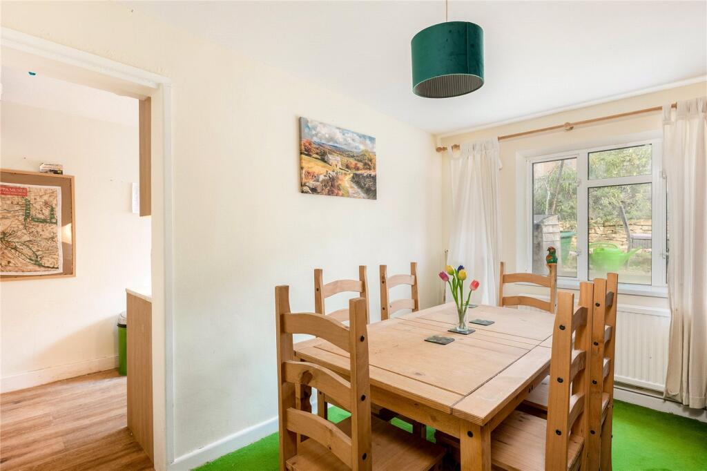 House in West Oxfordshire, Charlbury - More