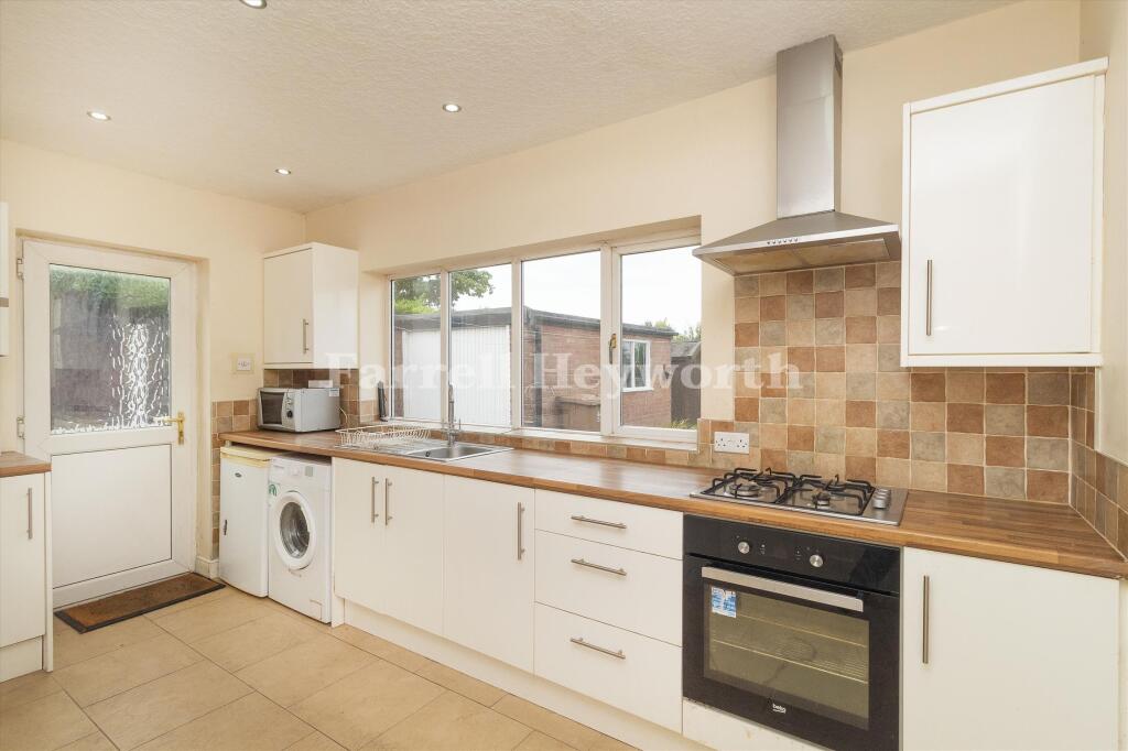 House in Preston - View 5