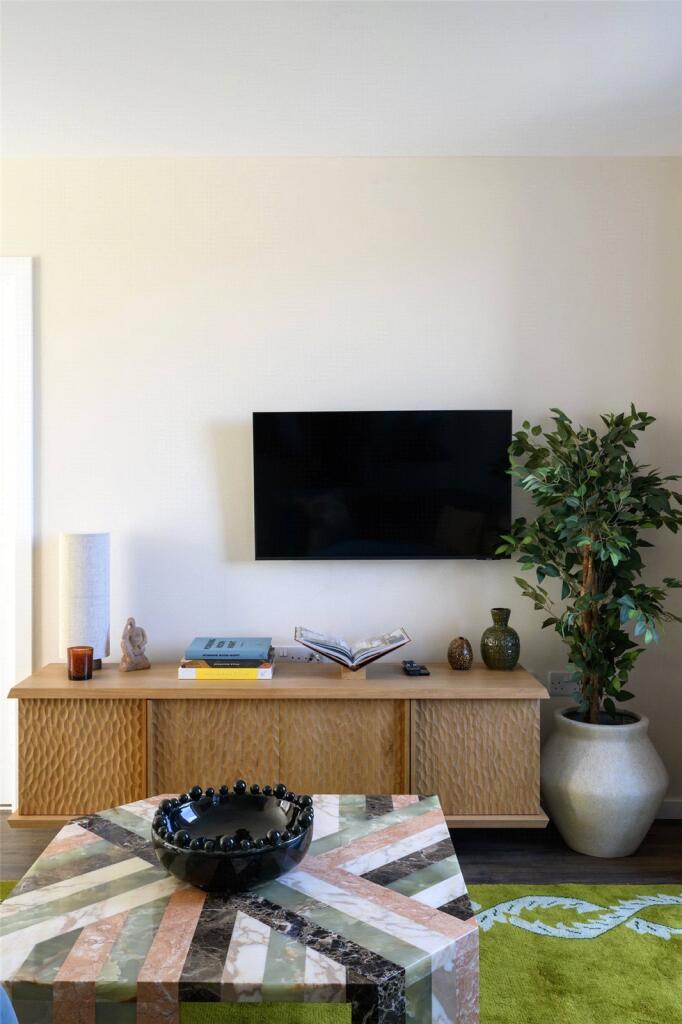 Apartment in London - View 5