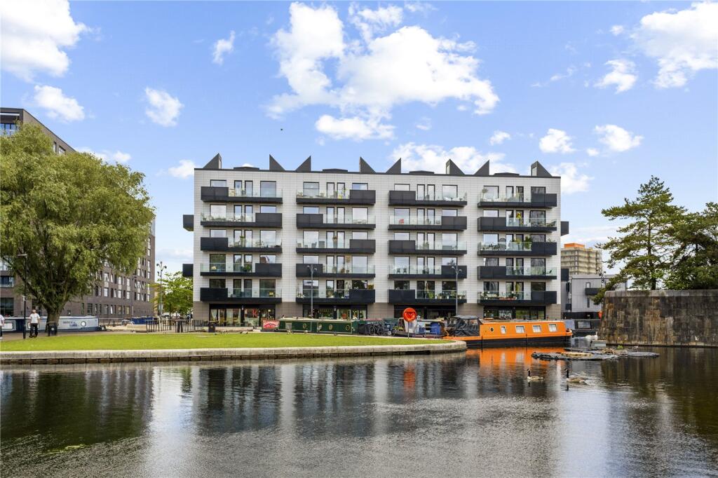 Main image of property: Keepers Quay, Manchester, Greater Manchester, M4