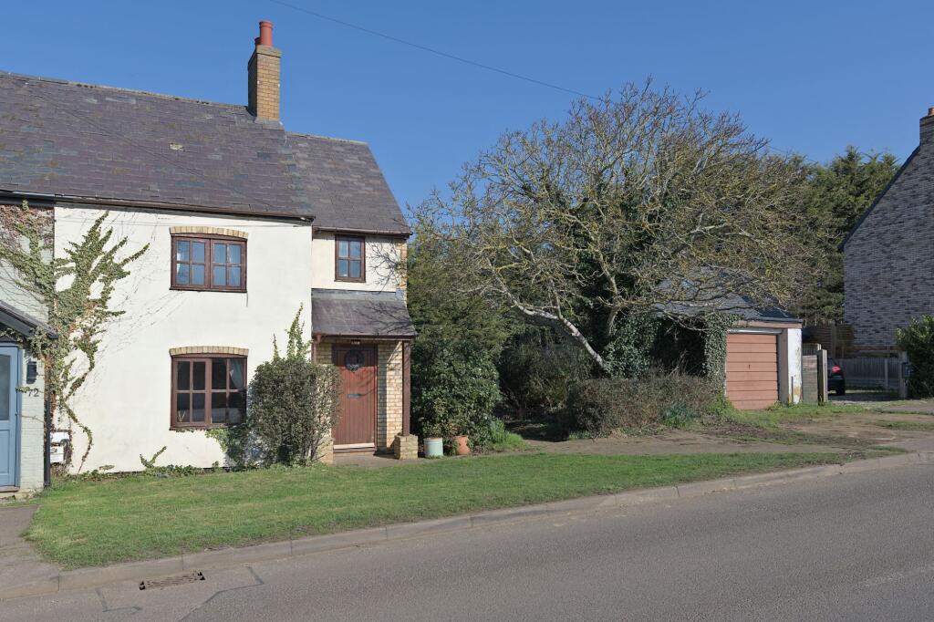 Main image of property: Newtown, Henlow, SG16