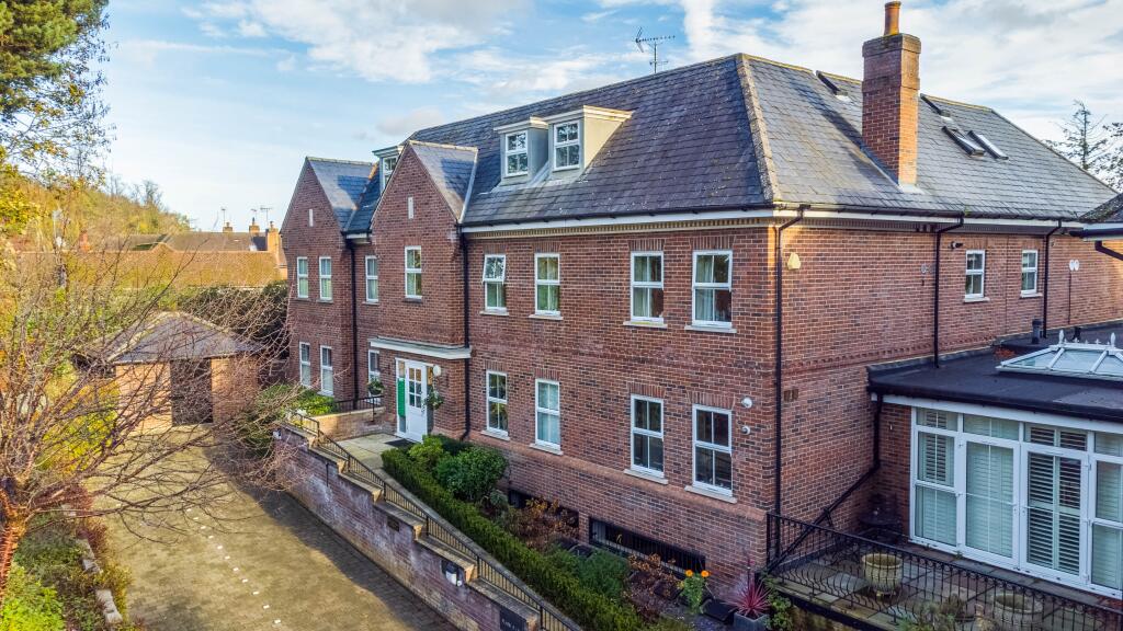 Wendover Lodge, Welwyn, Herts, AL6