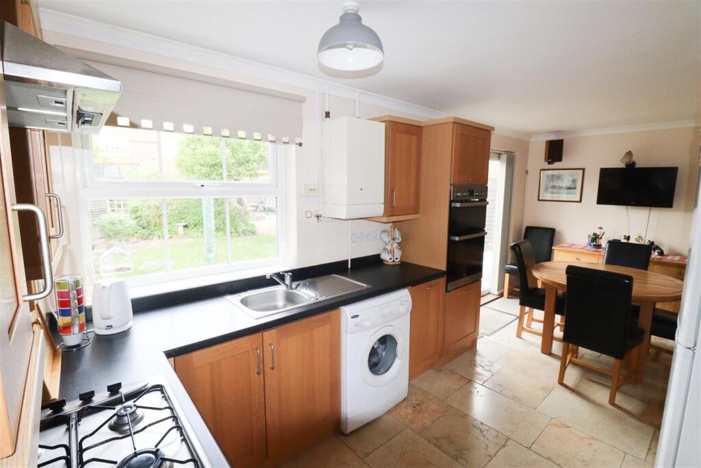 House in Guildford - View 5