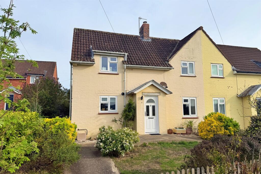 3-bed semi-detached on Bridport, £300,000