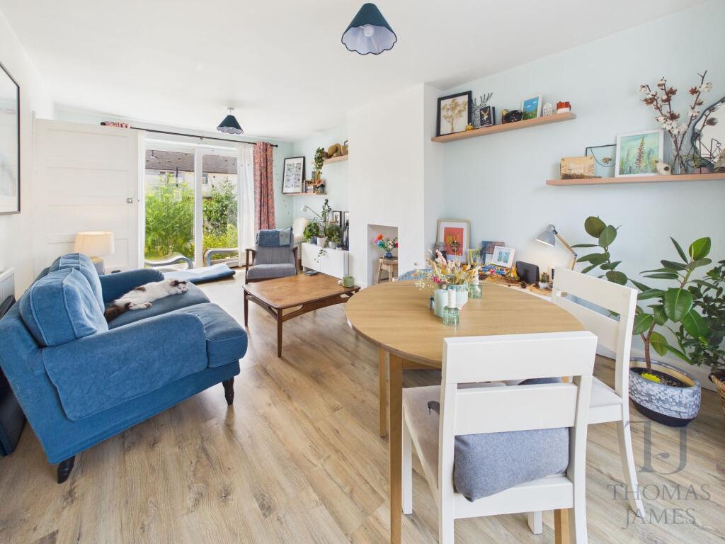 House in Nottingham, Clifton - More
