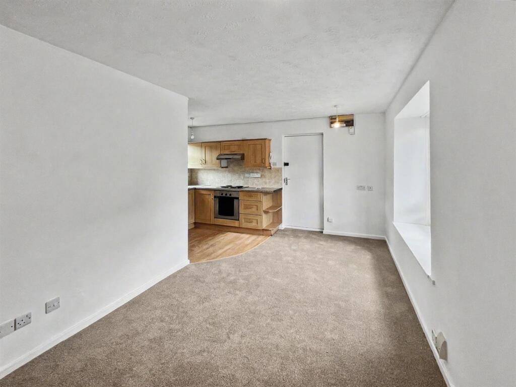 Littlecote Drive, Erdington photo 2