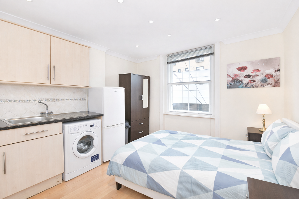 Studio flat for rent