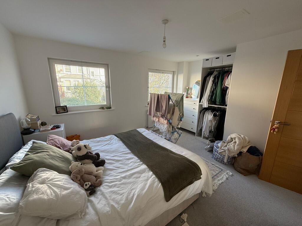 The Avenue, Eastbourne - View 5