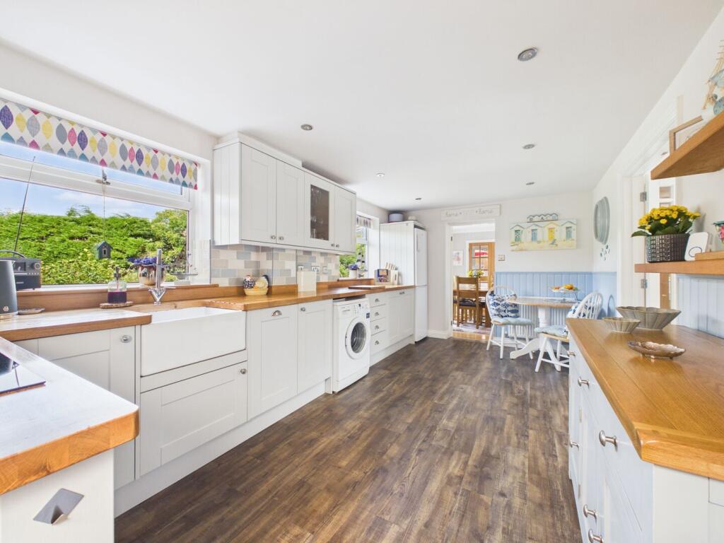House in Newport - View 2