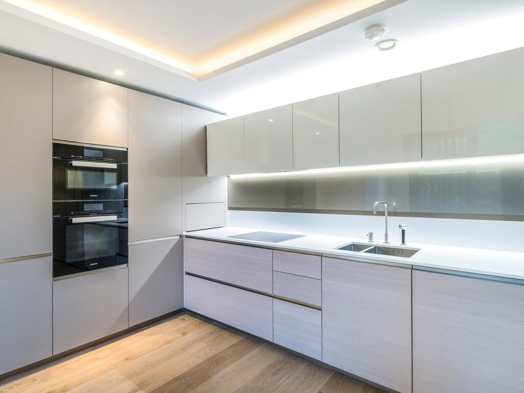 Apartment in London - View 3