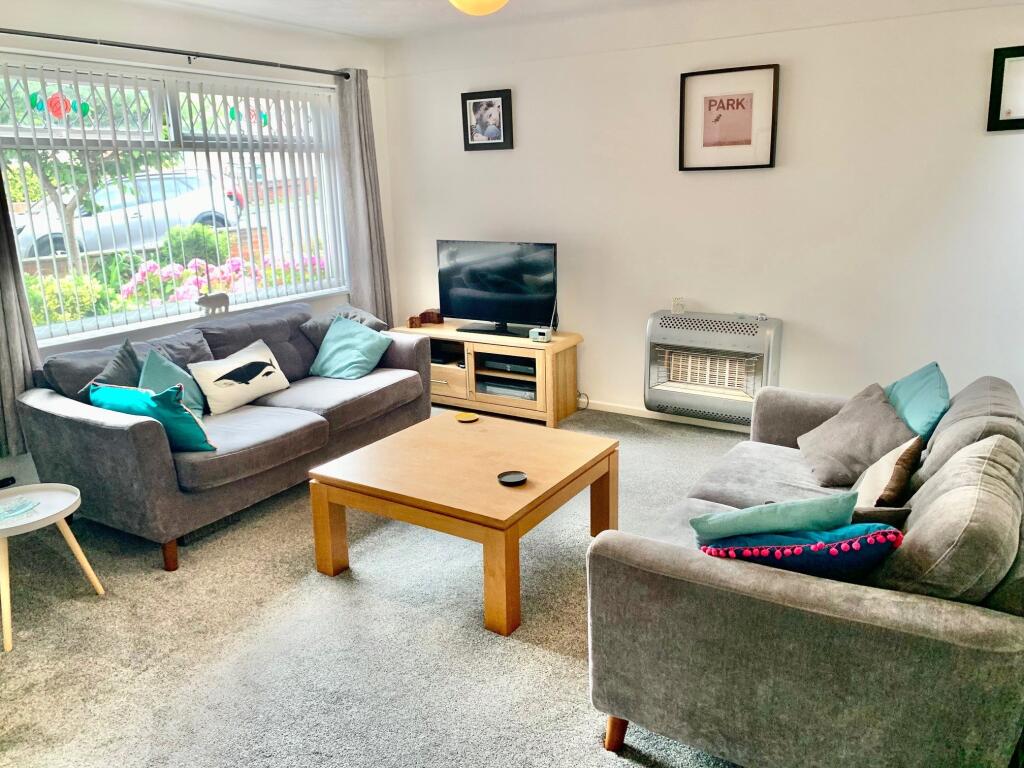 House in Wirral, Liverpool City Region - View 2