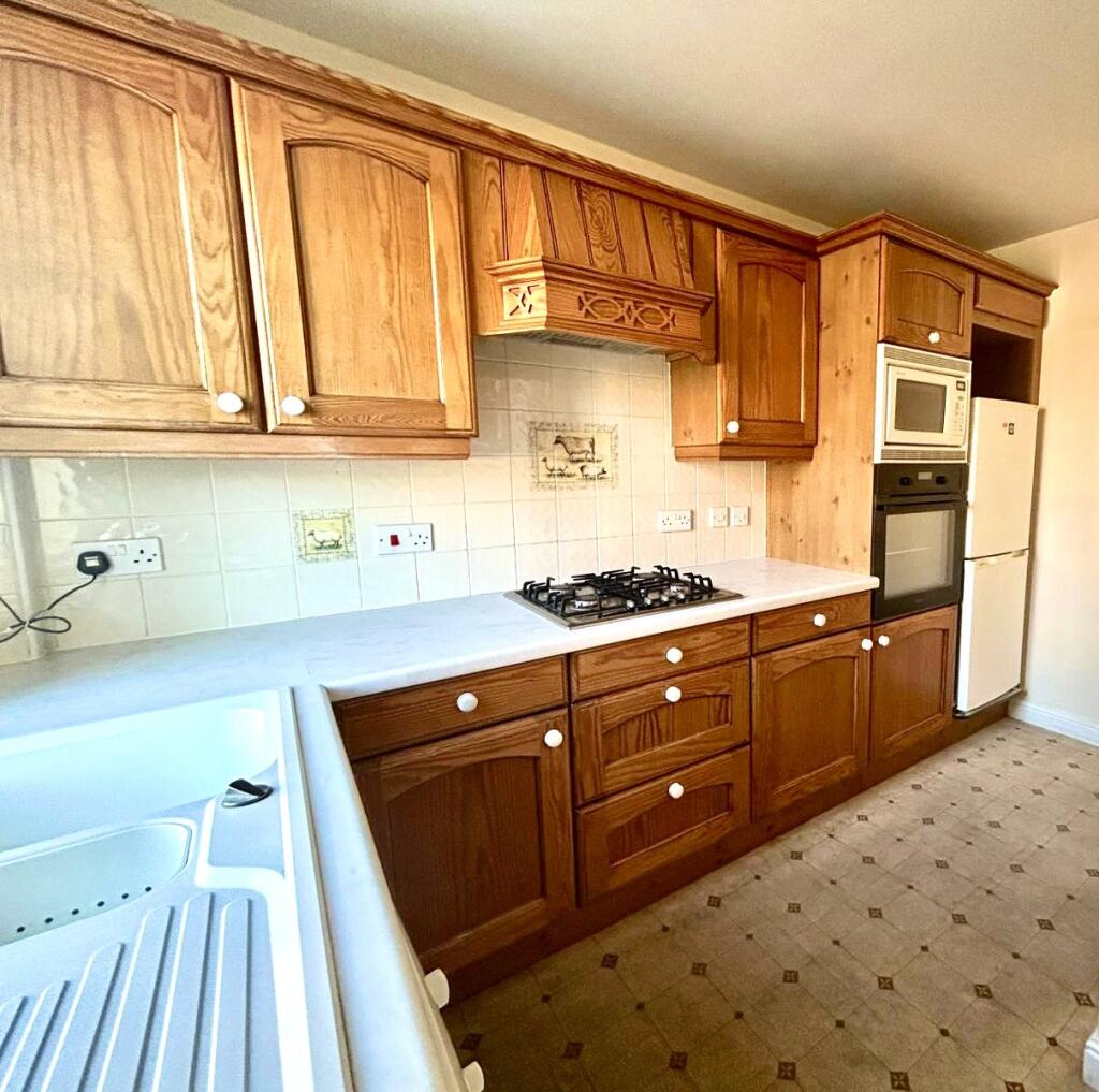 Middlebridge Street, Romsey, Hampshire, SO51 photo 4