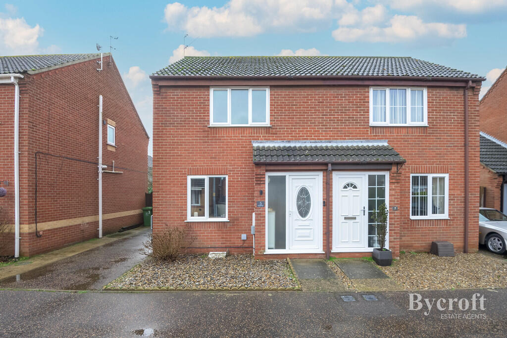 2-bed semi-detached on Vervain Close, Bradwell, £200,000