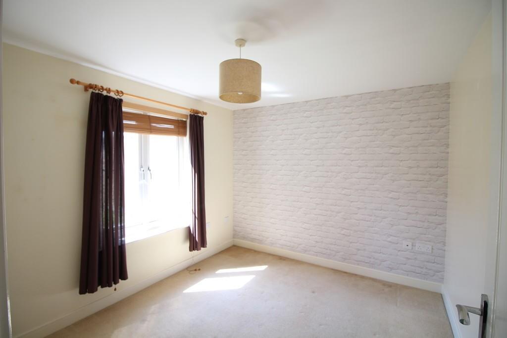 Apartment in Swindon - More