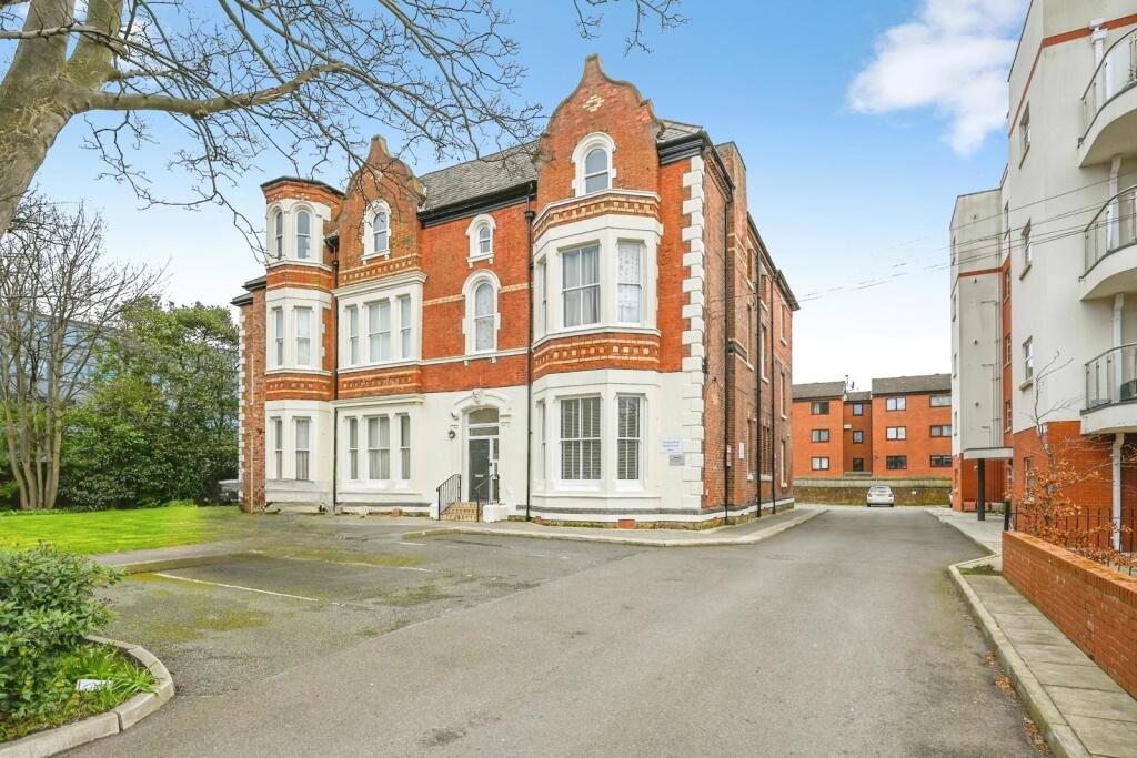 Main image of property: Crosby Road North, Liverpool, Merseyside, L22