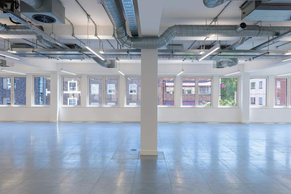 _T3A8553 - 260526_E&A_Whitfield_Court_©_Peter Landers Photography - Large.jpg