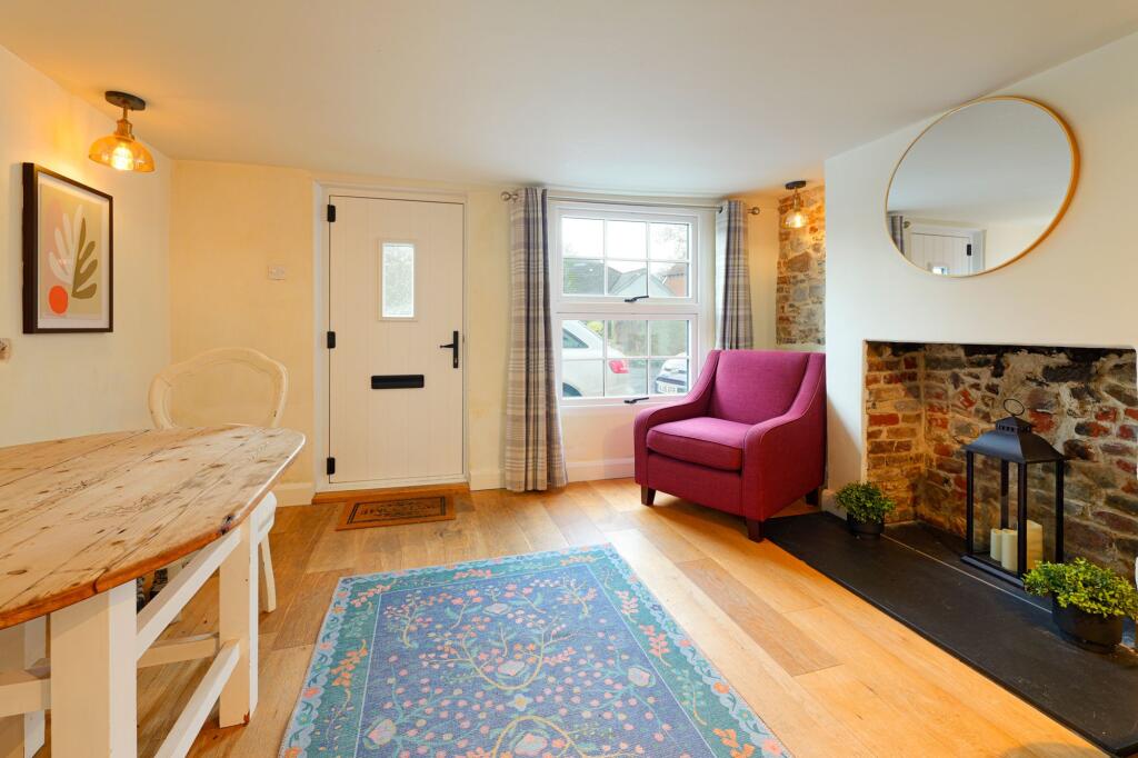 Canterbury Road, Etchinghill, CT18 photo 3