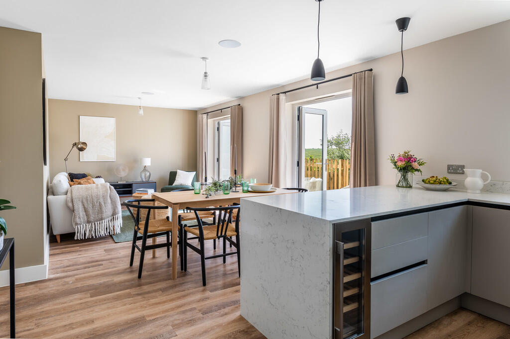 22, Upton Green, Lynstone, Bude photo 2