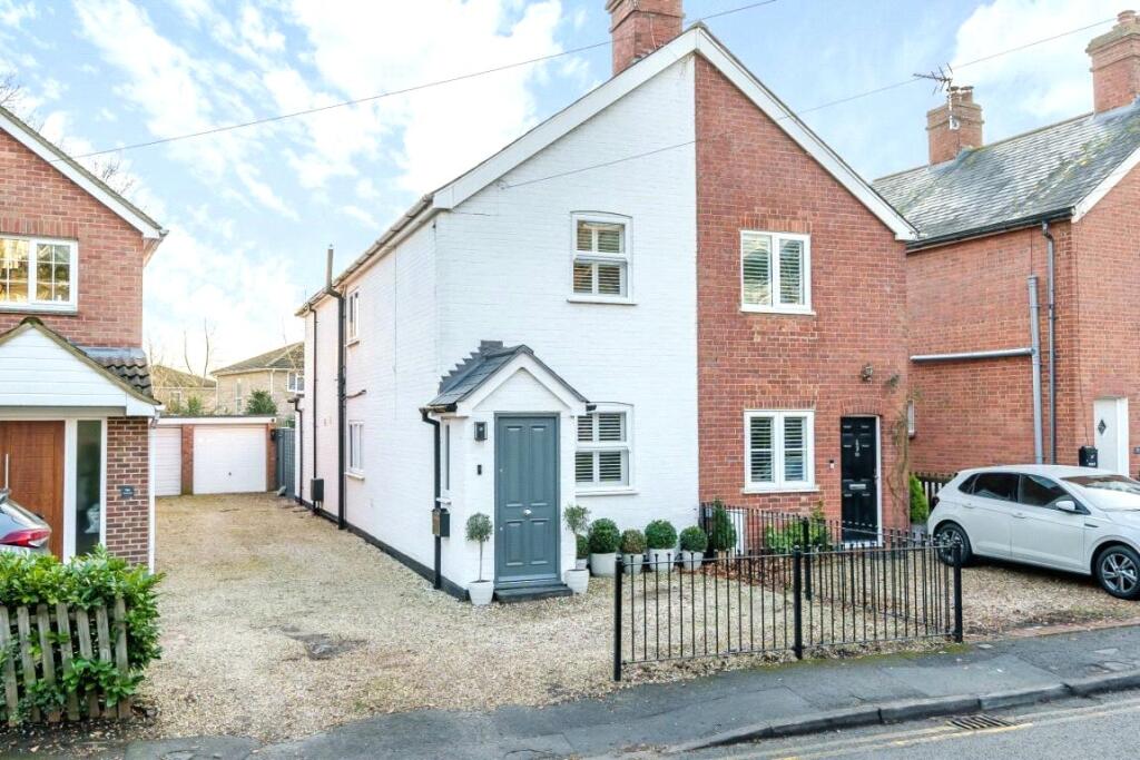 Main image of property: Waterloo Road, Wokingham, Berkshire, RG40