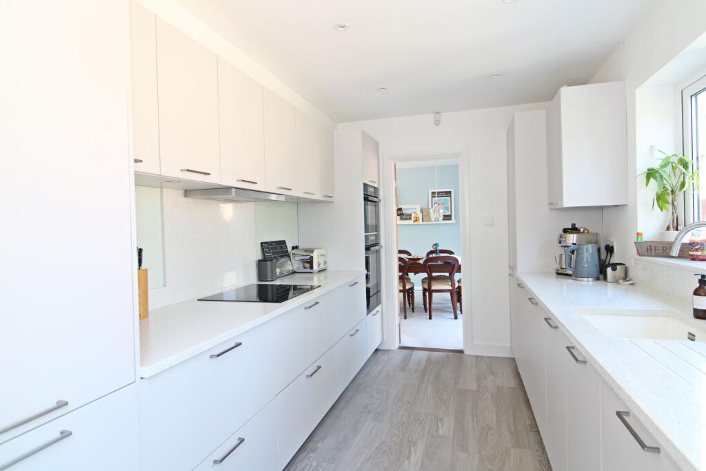 House in London - View 5