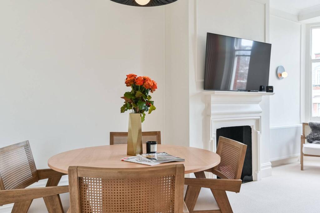 Main image of property: Kings Road, Chelsea, London, SW3