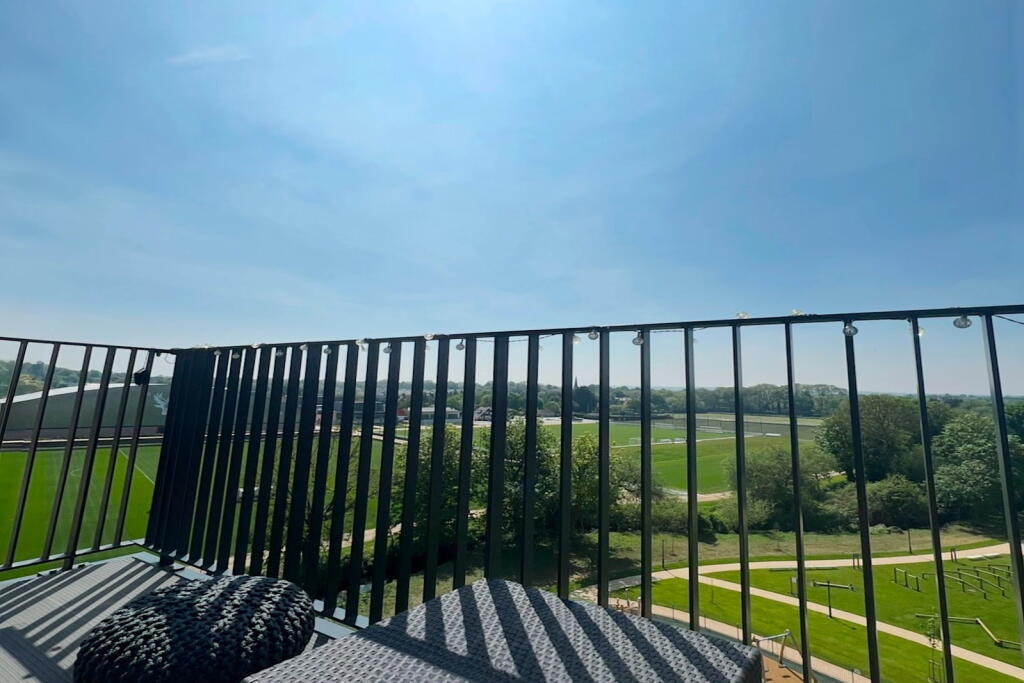 Apartment in London - View 3
