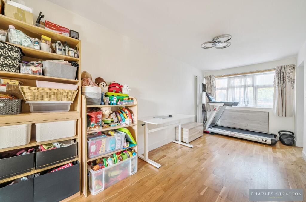 Erroll Road, Romford - More