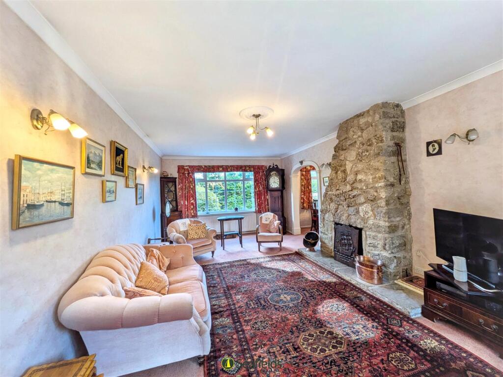 House in Portsmouth - View 4