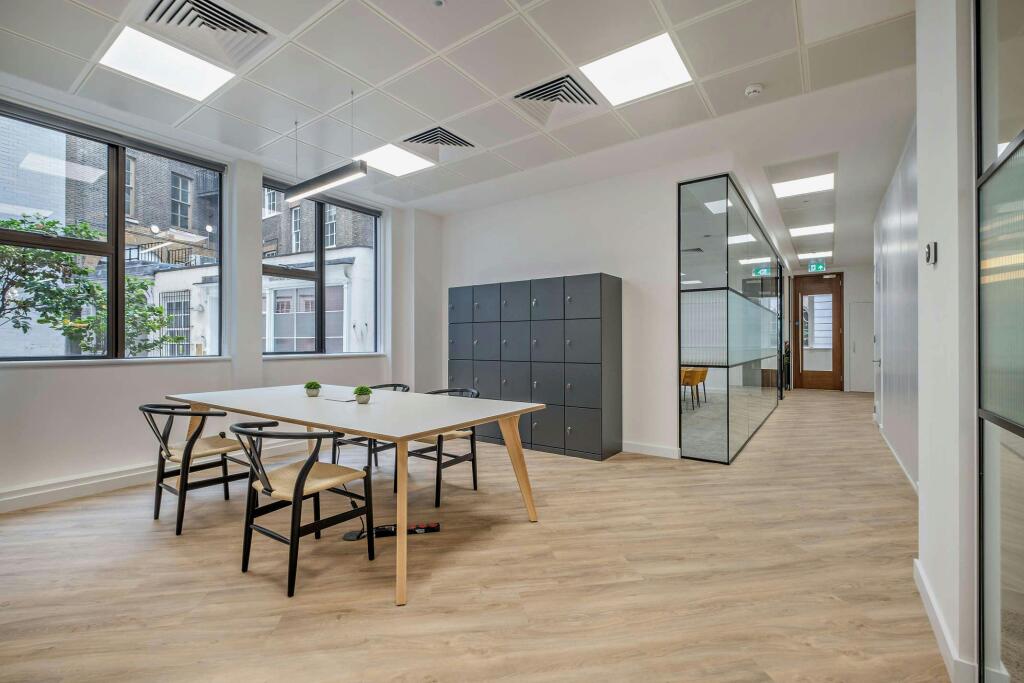 8558429-interior06-800.jpg