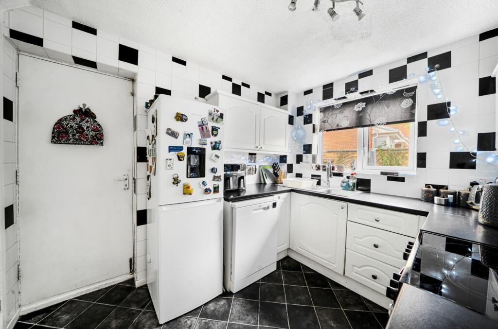 Canons Close, Thetford, IP24 photo 3
