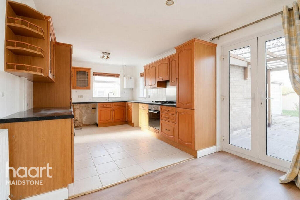 Main image of property: Kent Avenue, Maidstone