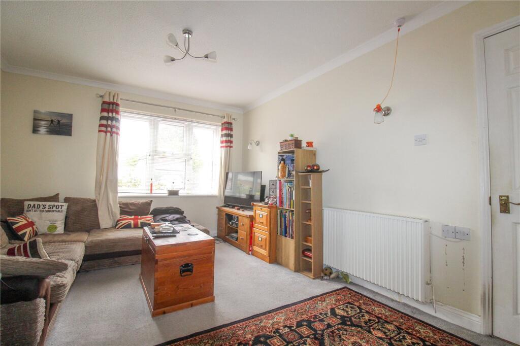 Apartment in Swindon, Melksham - View 2
