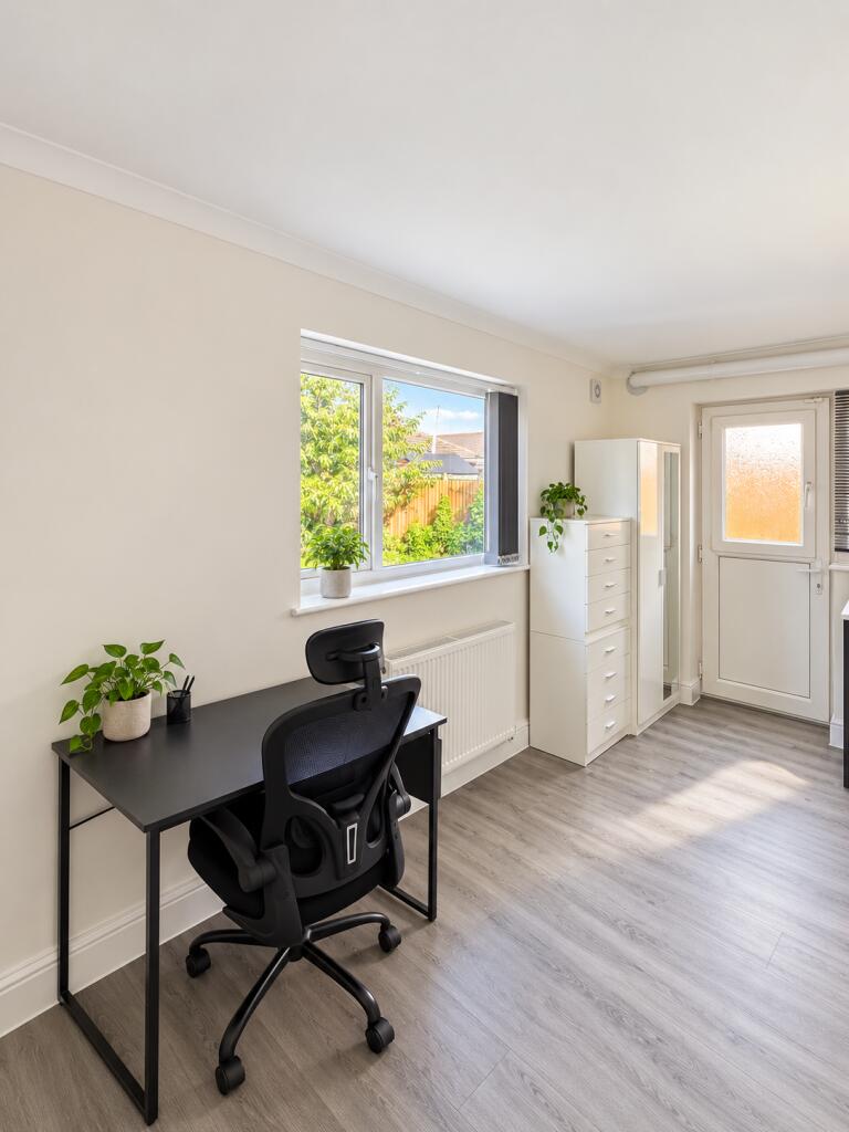 House in Peterborough - View 4