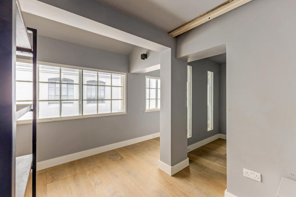 Apartment in London - View 4