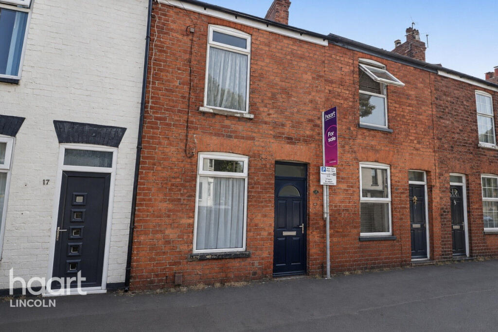 2-bed terraced on Burton Road, Lincoln, £180,000