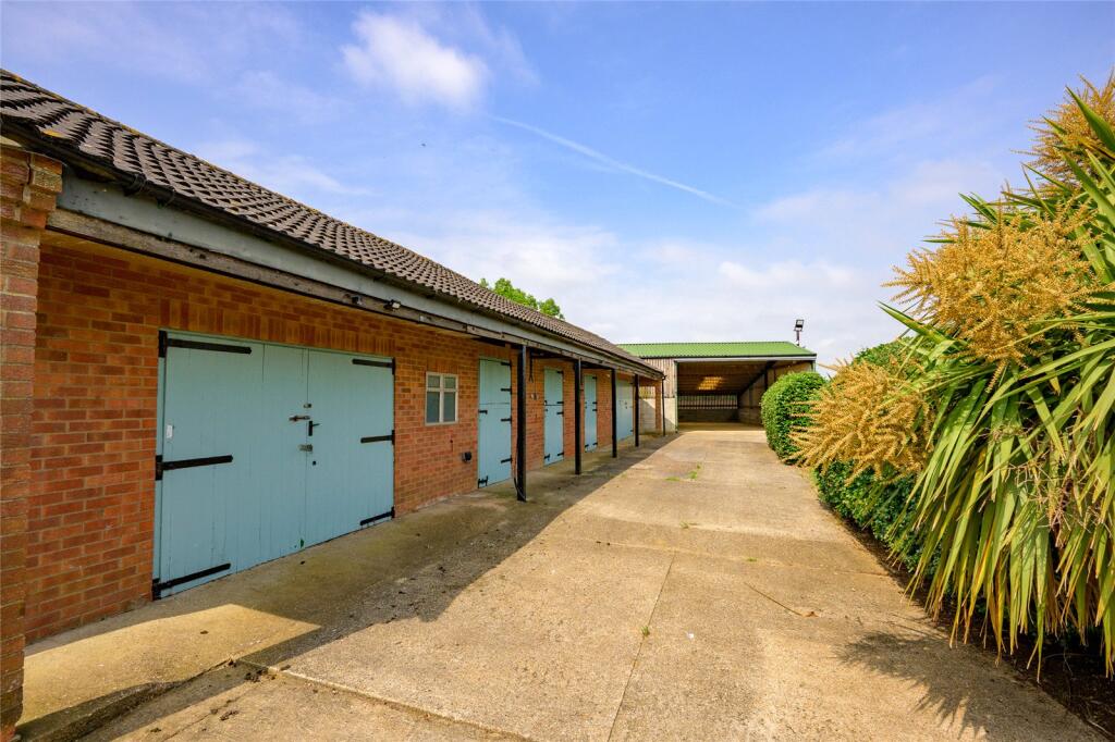 House in North Kesteven, Ruskington - View 3