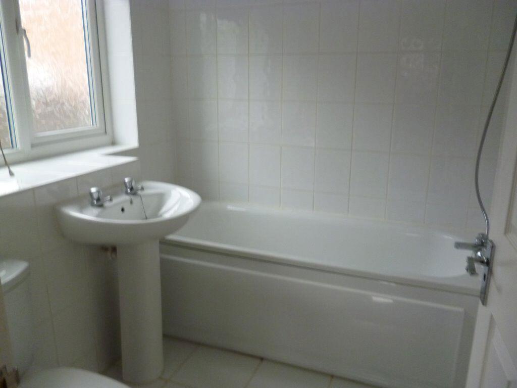 Osborne Clos, Wellingborough - More