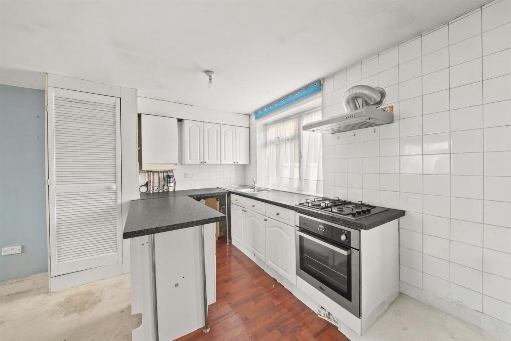 House in London - View 5