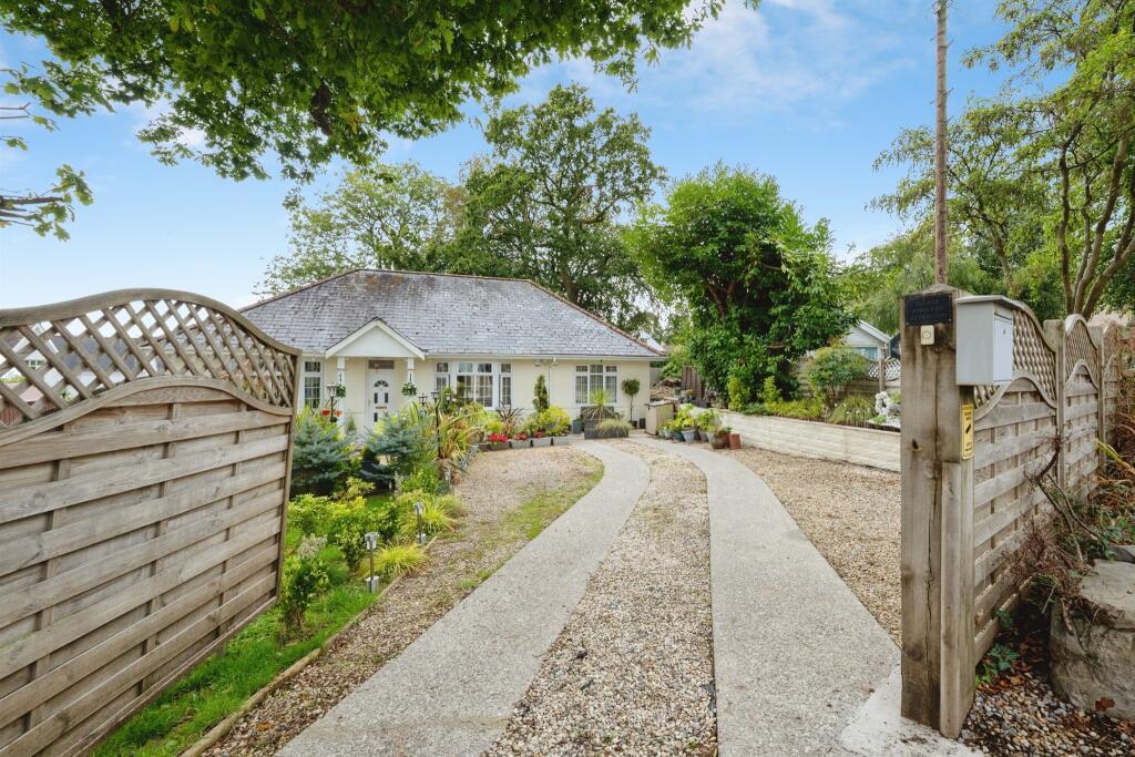 House in Swansea, Morriston - View 2