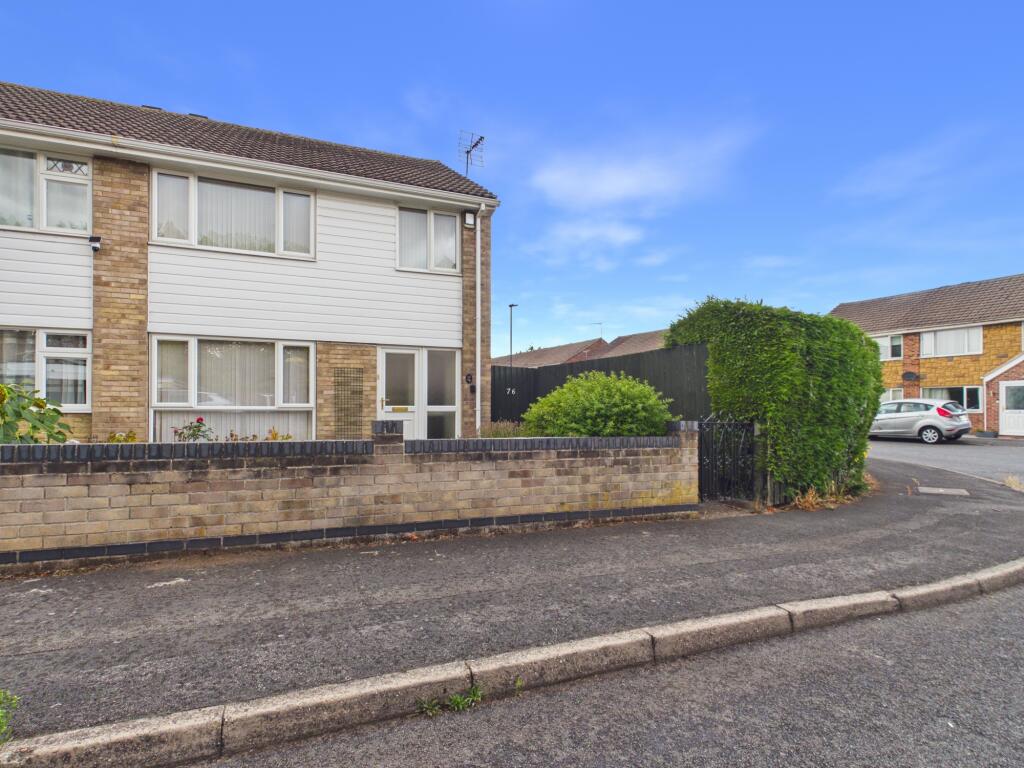 3-bed detached on Moorside Crescent, Sinfin, £230,000
