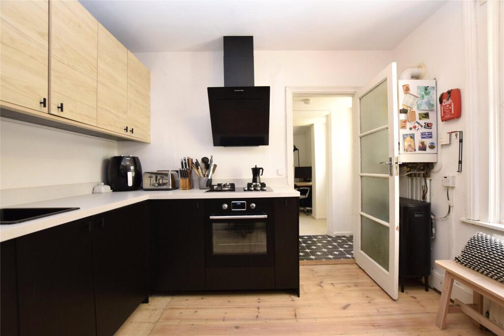 Apartment in Bath - View 4