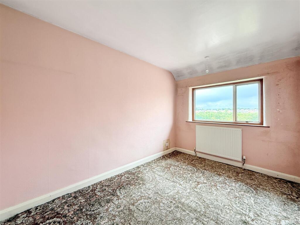 House in Nottingham, Harlequin, Radcliffe-on-Trent - More