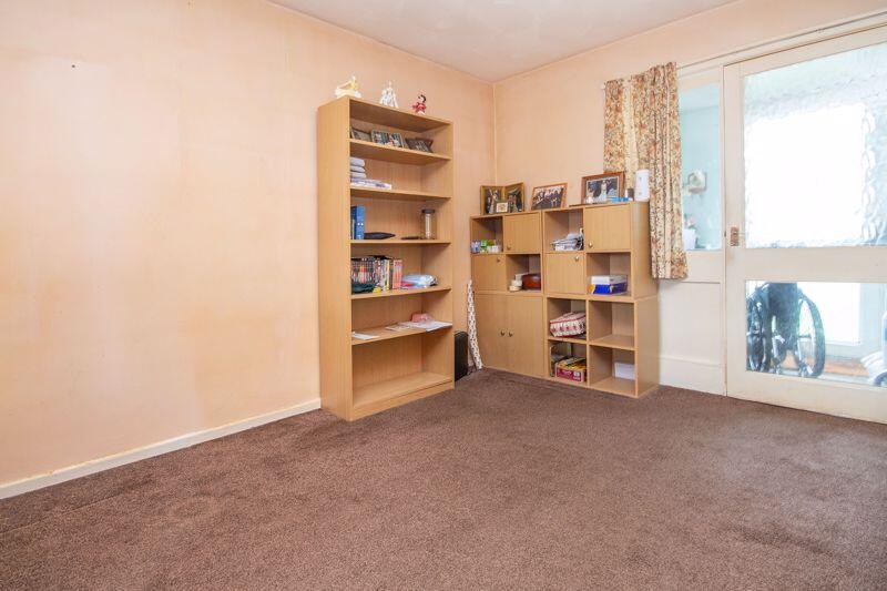 Filton Close, Calmore photo 3