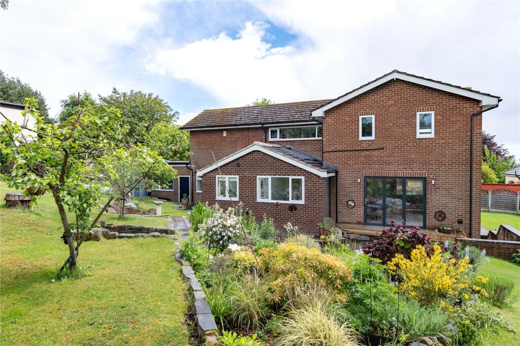 Main image of property: Blackwood Grove, Leeds, West Yorkshire