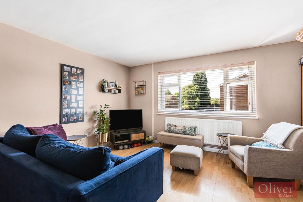 Apartment in St Albans, The Camp - View 5