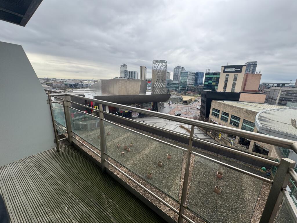 Apartment in Manchester - View 5