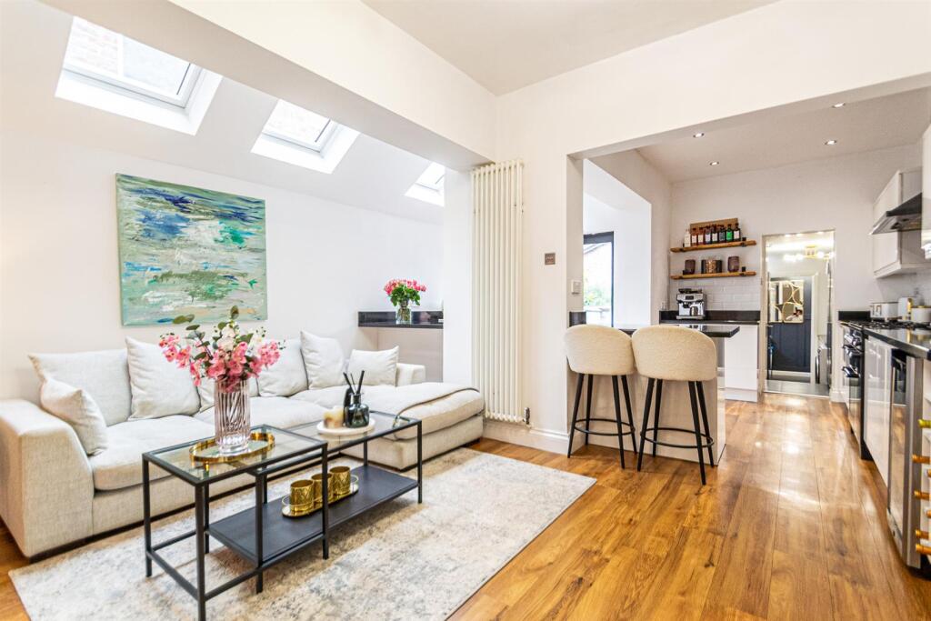 House in Warrington, Stockton Heath - View 4